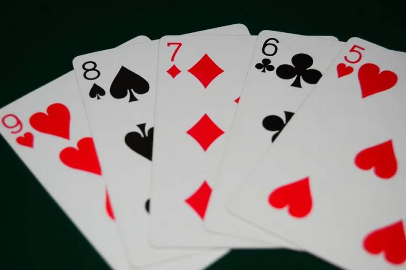 Quy tắc cơ bản trong chơi bài Poker 5 lá